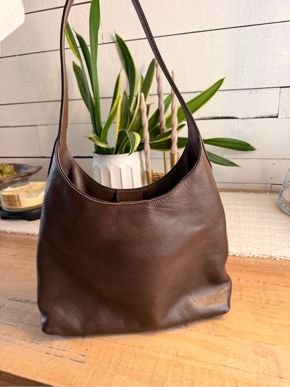 Classic Brown Leather Shoulder Bag